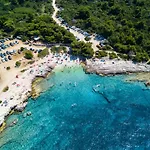 فيلة Mare1 With Pool, Sea View And Hydromassage