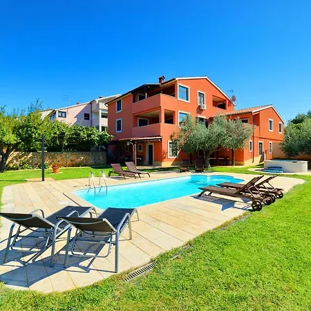 Villa Mare1 With Pool, Sea View And Hydromassage *