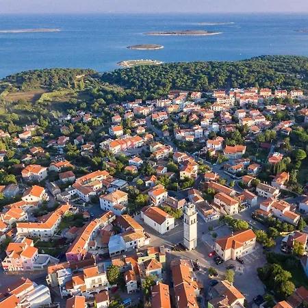 Vila Mare1 With Pool, Sea View And Hydromassage